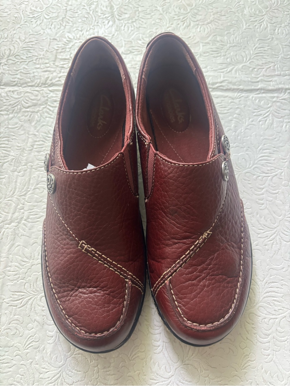 Women’s Clark’s Ashland Lane Bendables Burgundy Leather Loafers, Size 7.5